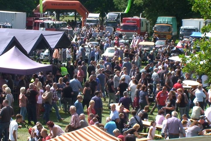 Vaartse Oldtimerdag Dongen na twee jaar corona weer van start