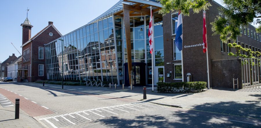 Leerlingen Cambreur College gaan in debat met gemeenteraad