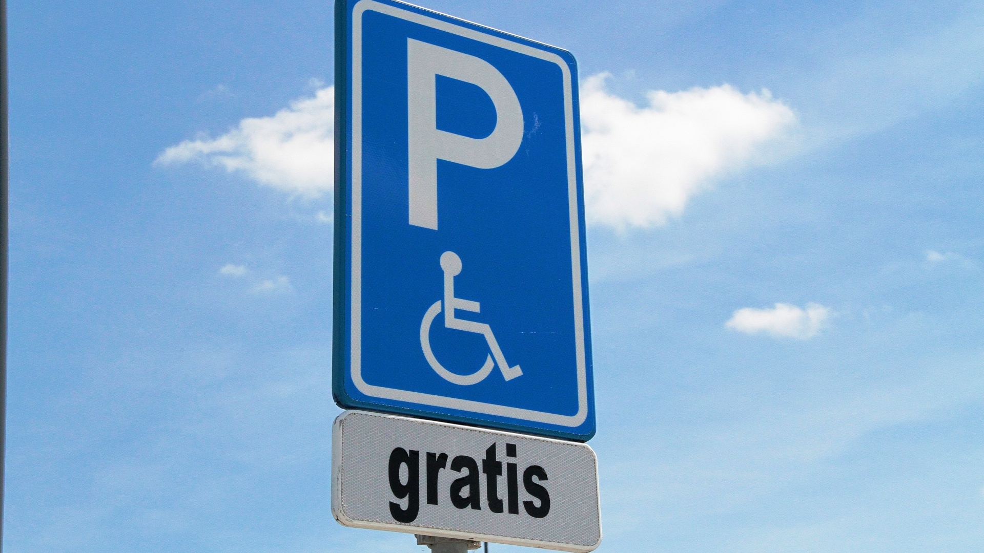 Heusden maakt parkeerkaart voor gehandicapten vele malen duurder