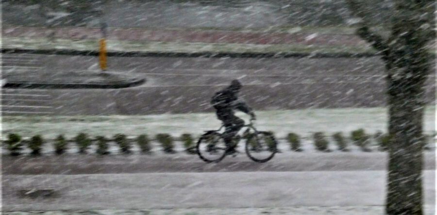 Politie Waalwijk – Loon op Zand geeft sneeuwupdate en complimenten