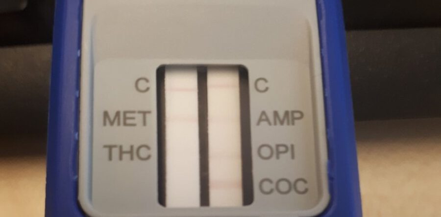 Een 25 jarige Tilburger zonder rijbewijs en onder invloed