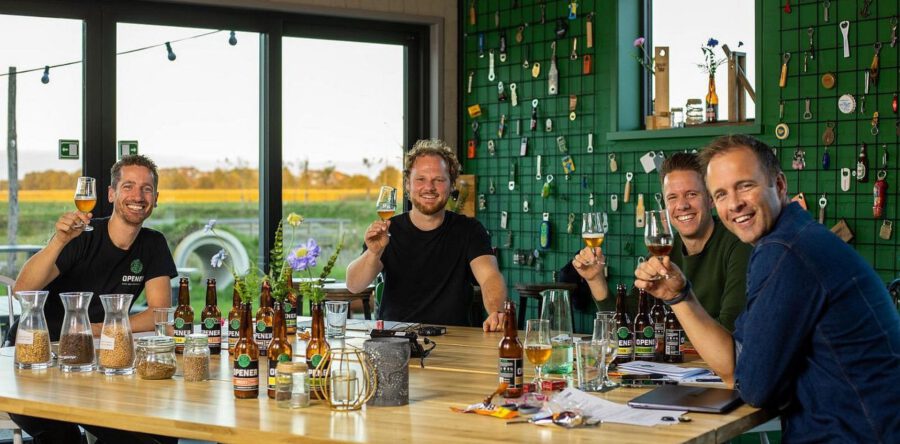 Samen een speciaalbiertje drinken? Niet in een café maar op TV!