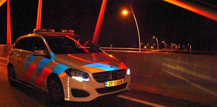 Kettingbotsing Midden-Brabantweg, bestuurder gaat ervandoor