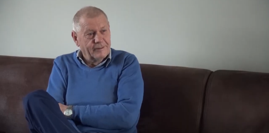 Peter van den Broek: Voetballer die ook buiten het veld scoorde (Video)