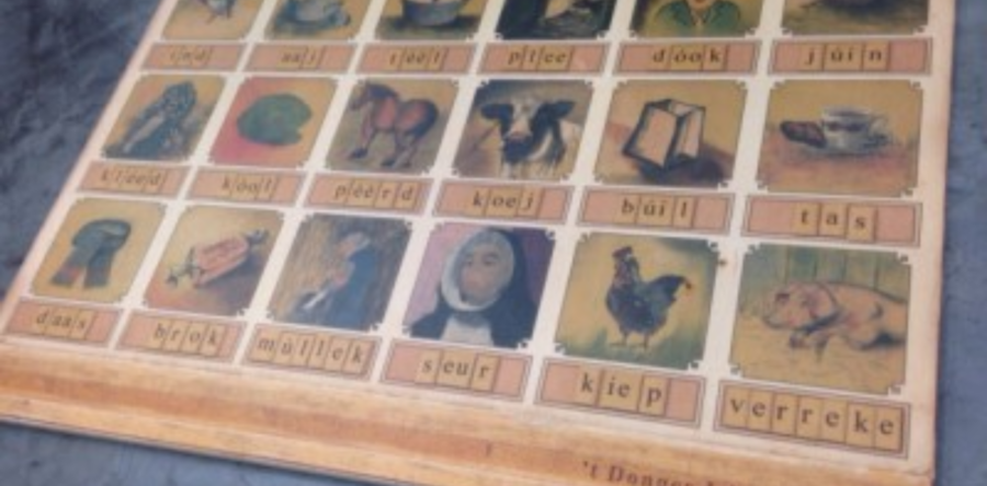 Dongens dialect vereeuwigd op een plankje (Video)