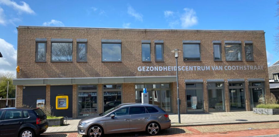 Huisartsen boos over mislukt plan boosterprikken zestigplussers