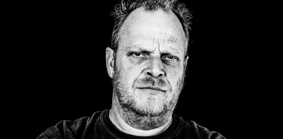 Concertfotograaf Ted Gijsman te gast in podcast Chlo gets to know