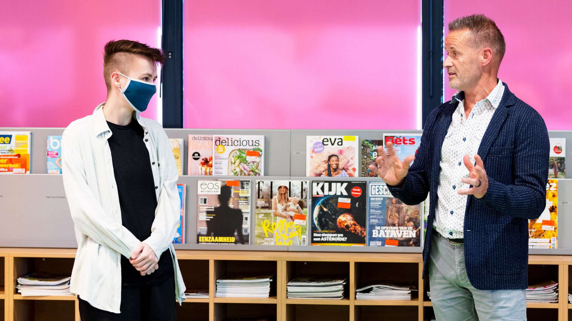 Nieuwe stadsdichter Bowy stelt zichzelf even voor (Video)