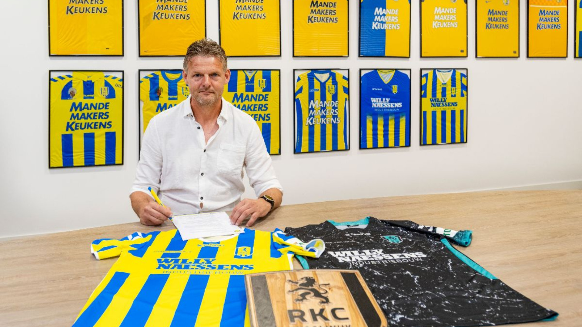 Peter Uneken assistent-trainer van RKC Waalwijk