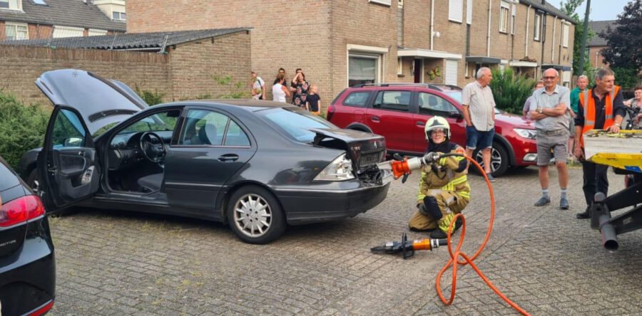 Verdachte auto in Sprang-Capelle opengeknipt