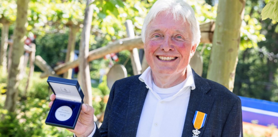 Directeur Villa Pardoes ontvangt koninklijk onderscheiding