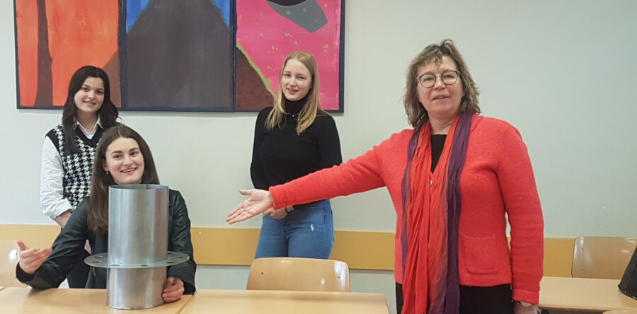 Leerlingen Cambreur College ontwerpen shotjeskoeler (Video)