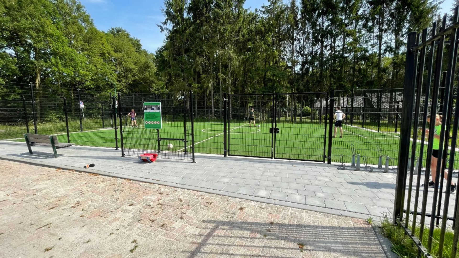 Loon op Zand verwelkomt nieuw multifunctioneel sportveld (Video)