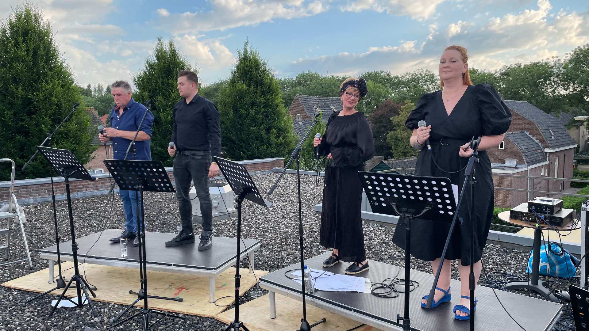 'Schreeuwen van de daken' in Waspik (Video)