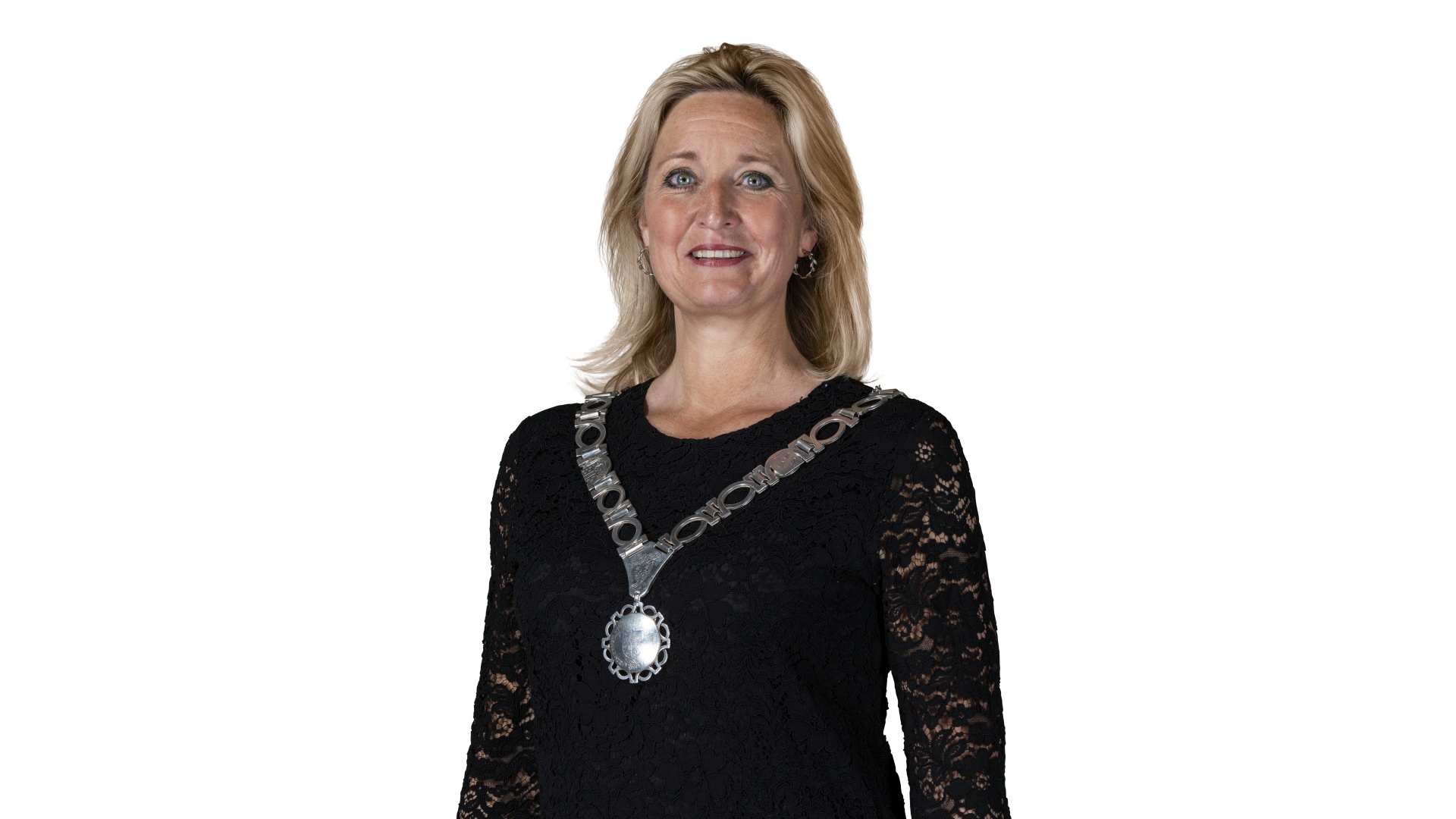 Sacha Ausems beëdigd als burgemeester van Waalwijk