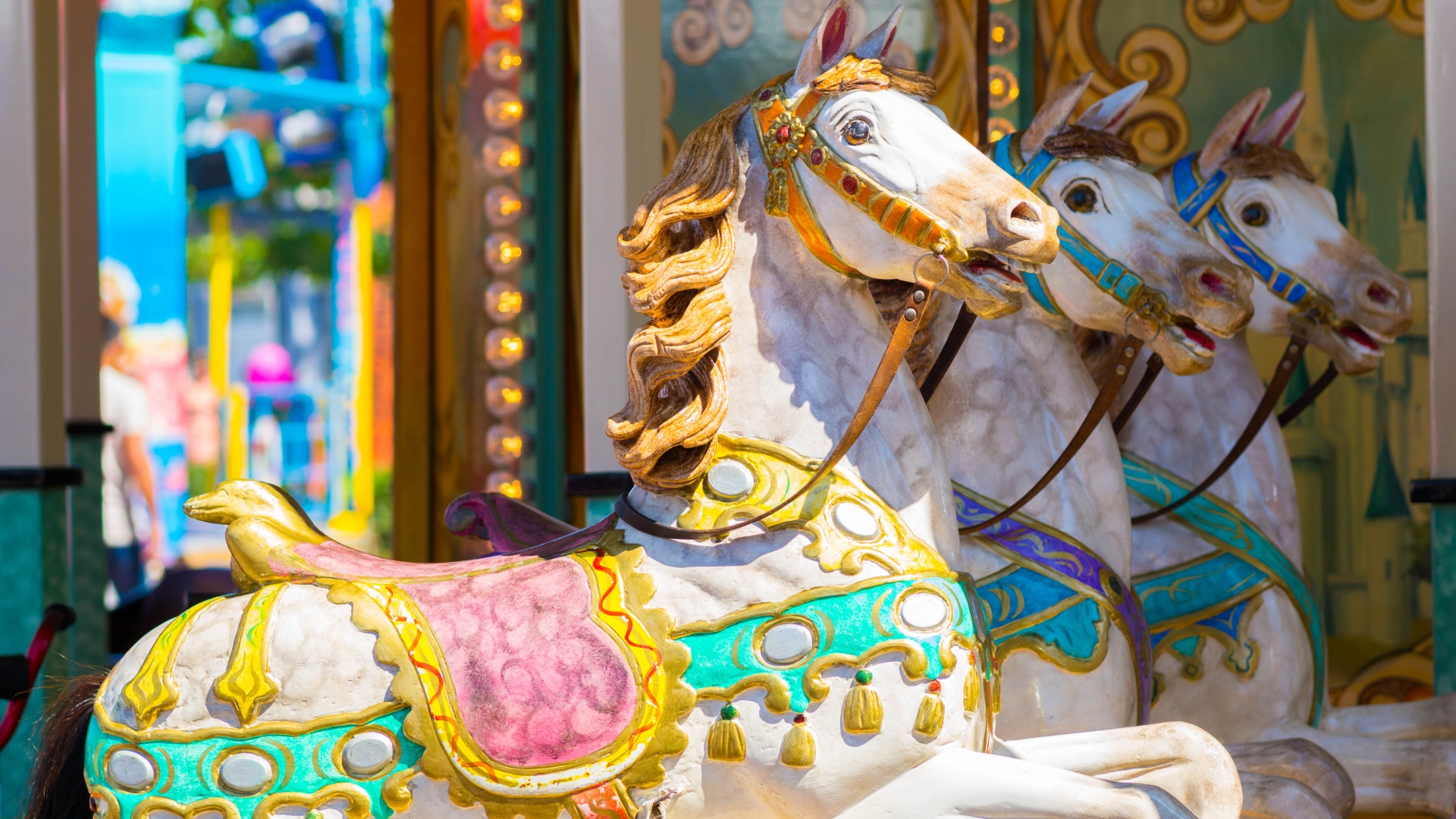 Opbouw kermis in Drunen in volle gang