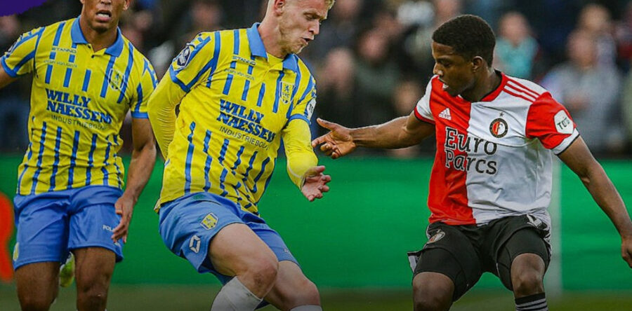 RKC neemt punt mee uit De Kuip, dankzij kleinste man van het veld