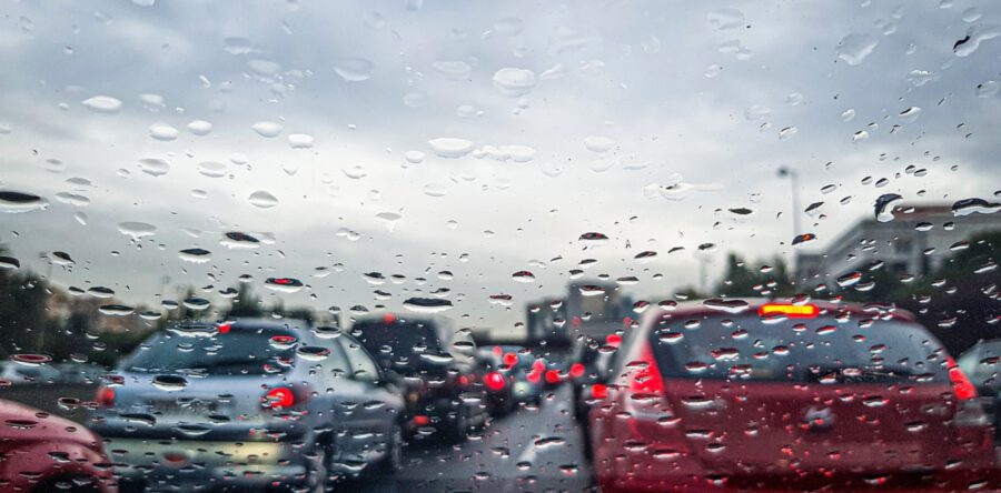 Hondenweer in De Langstraat: pas op als je de weg op gaat