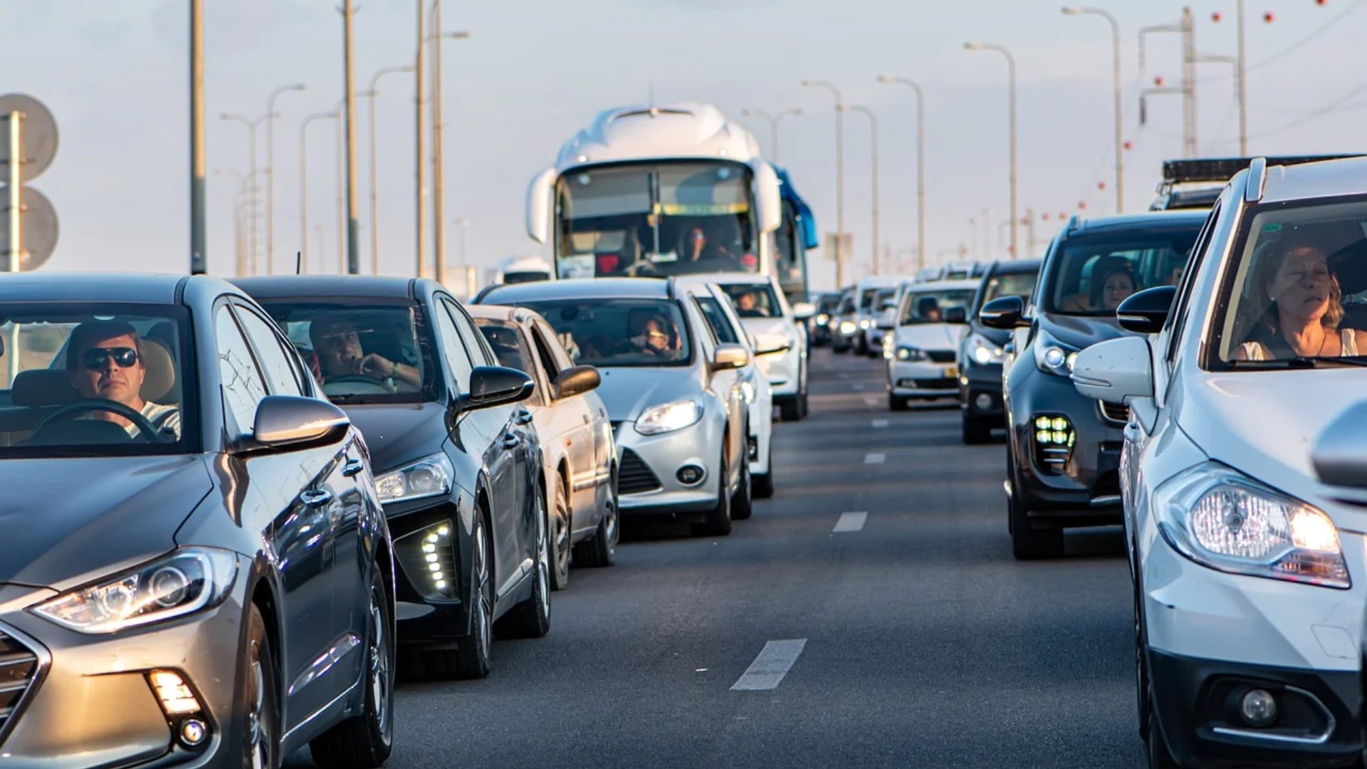 Ongeluk op A59 bij Waspik leidt tot flinke file