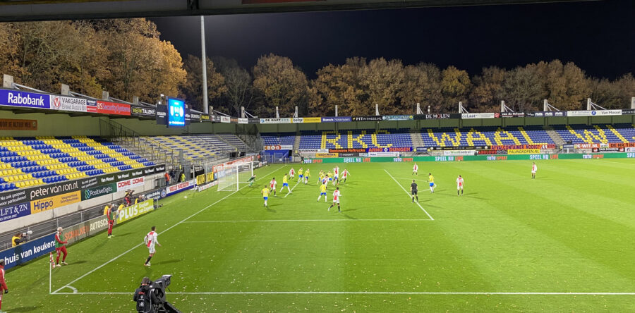 RKC gaat hard onderuit tegen koploper Ajax