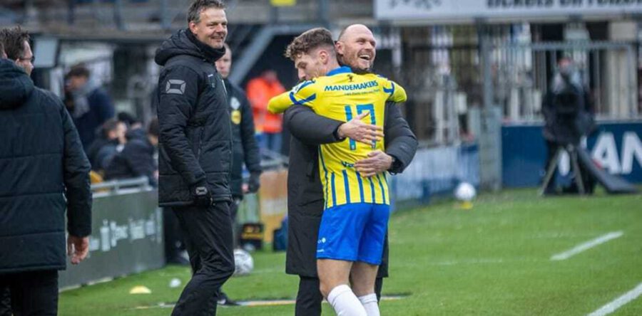 Debutant zorgt in slotfase voor overwinning RKC