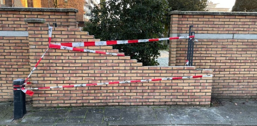 Muur bij Sint Jan stort weer in
