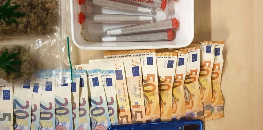 Drugs aangetroffen in auto bij tankstation “De Sprang”