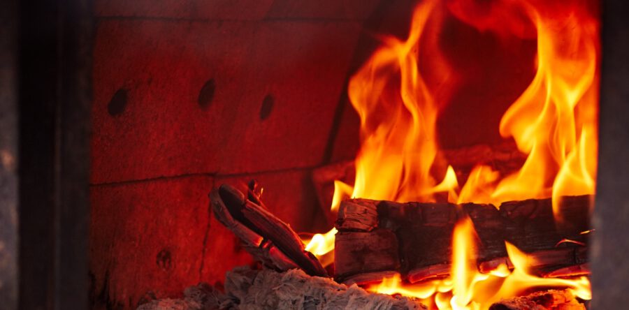 RIVM roept op: geen hout stoken in Noord-Brabant