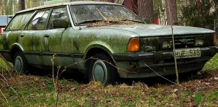 Gedumpte voertuigen in Waalwijk