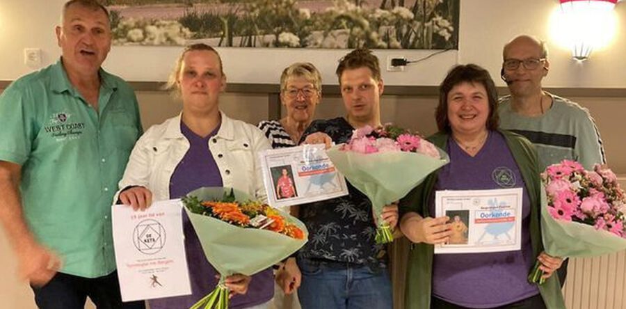 Huldiging leden Stichting Dansclub de Kets