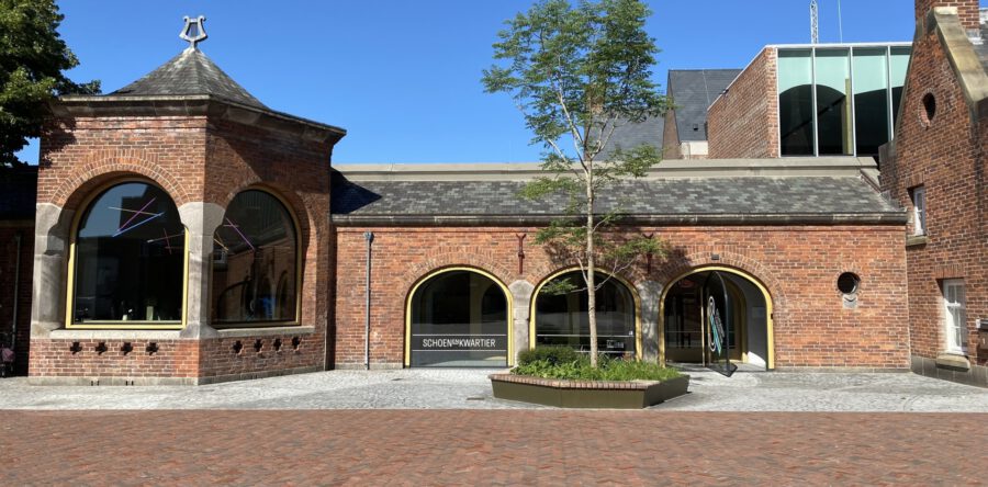Rode laars komt terug bij Schoenenkwartier