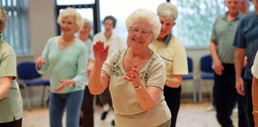 Folklore dansen in Dongen