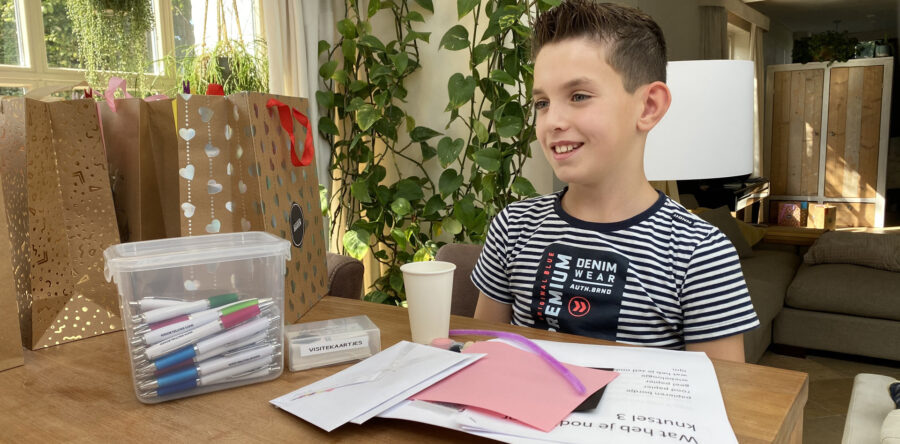 Mats (9) start eigen unieke onderneming (Video)