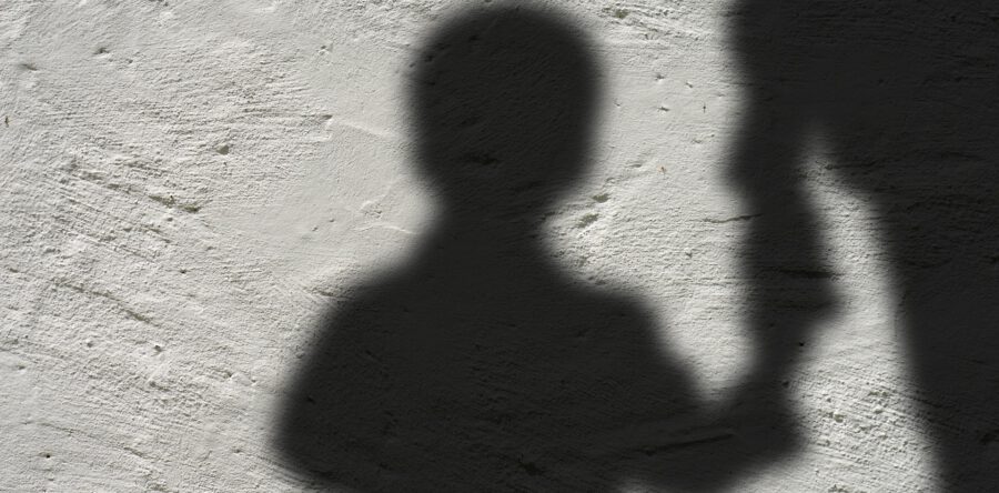 Heusdense man (67) betast 10-jarige kleindochter, krijgt celstraf