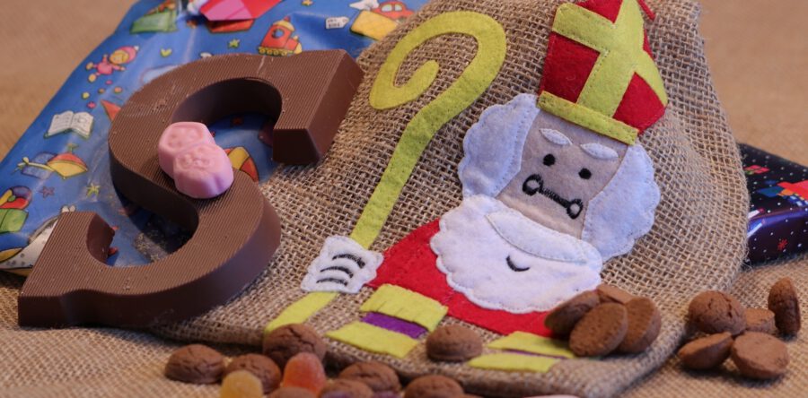 ‘Aan de deur geklopt’ wil ieder kind pakje bezorgen met Sinterklaas