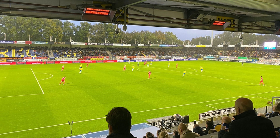 RKC Waalwijk profiteert maximaal van stuntelende AZ-doelman