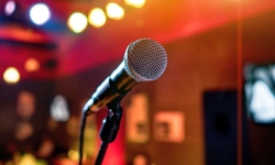 Gezellige karaokeavond bij Café Mart Brok