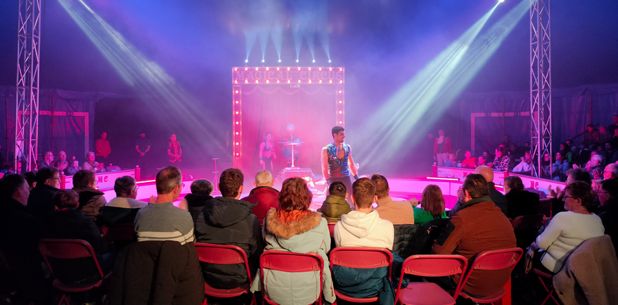 Feestelijke aftrap Kerstklokkenloop Loon op Zand