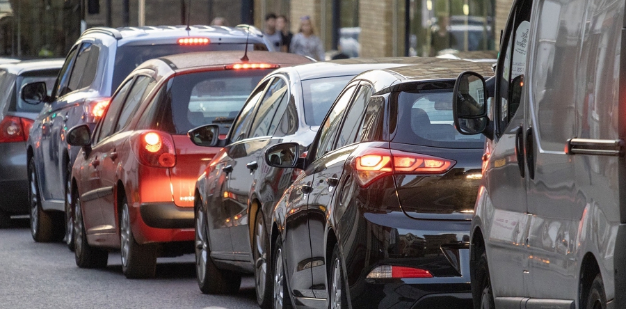 Kerstvakantie zorgt voor drukke autowegen