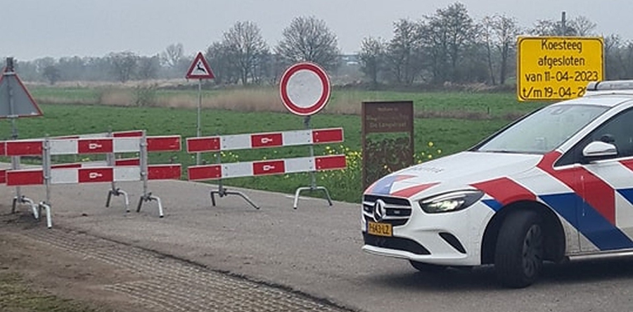 Koesteeg afgesloten, omleiding is ingesteld