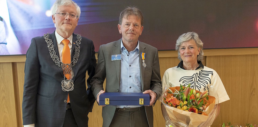 Koninklijke onderscheidingen in gemeente Loon op Zand