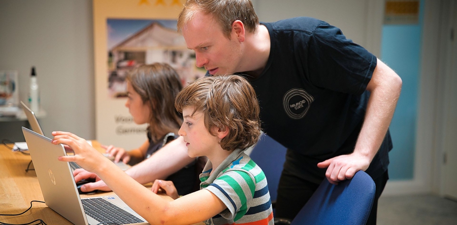 Workshops digitale vaardigheden in de Werkplaats Waalwijk