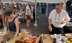 Voor de 10e keer ontbijtbuffet Anton Pieckplein voor 80 vd Langstraat