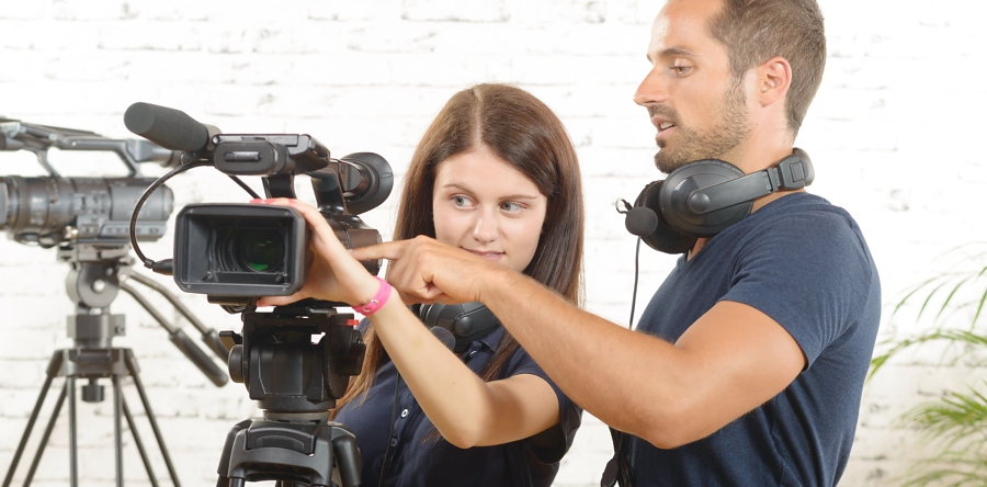 Wij zijn op zoek naar redacteurs!