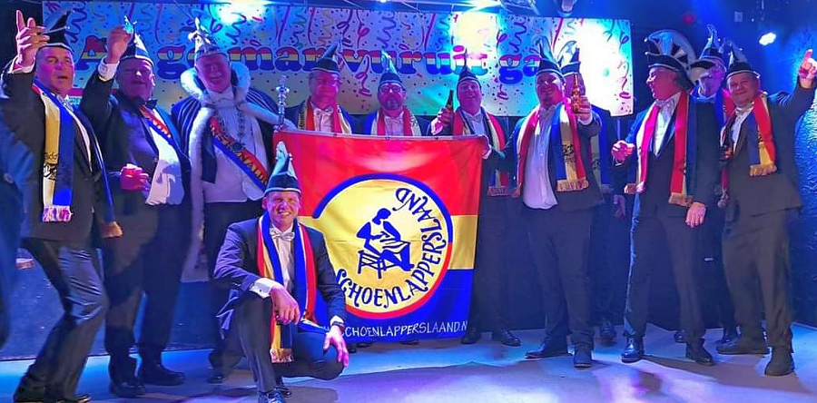 Prins Renaldo en Raad geïnstalleerd in Schoenlapperslaand