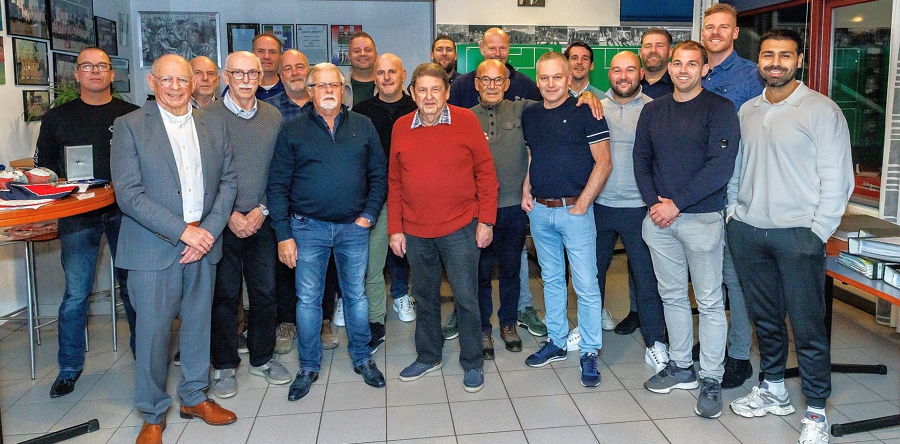 R.W.B. huldigt 20 leden, 3 leden zelfs 75 jaar lid