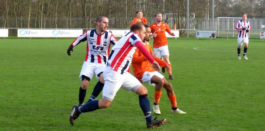 R.W.B. 1 blijft er op los scoren