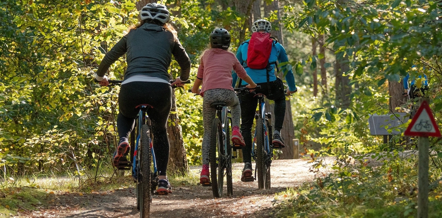 Buurtsportcoaches organiseren mountainbike-clinics voor kinderen
