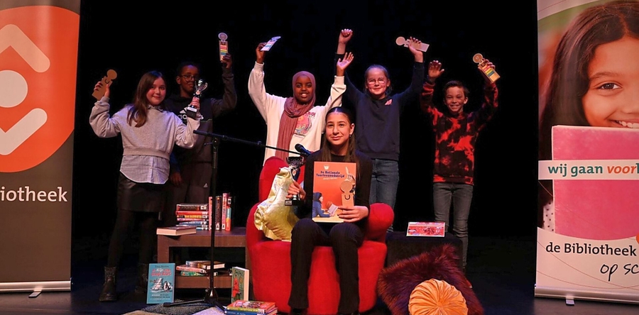 Zenab Abdla winnares van voorleeswedstrijd Waalwijk