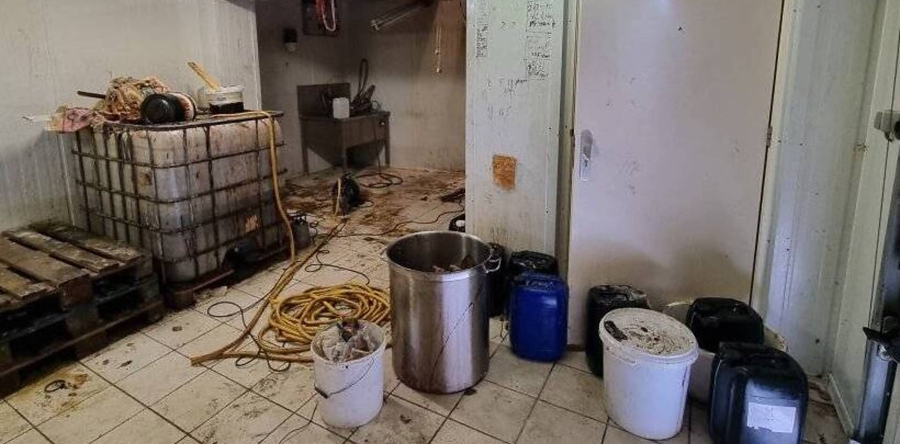 Groot arrestatieteam valt woning binnen in Dongen